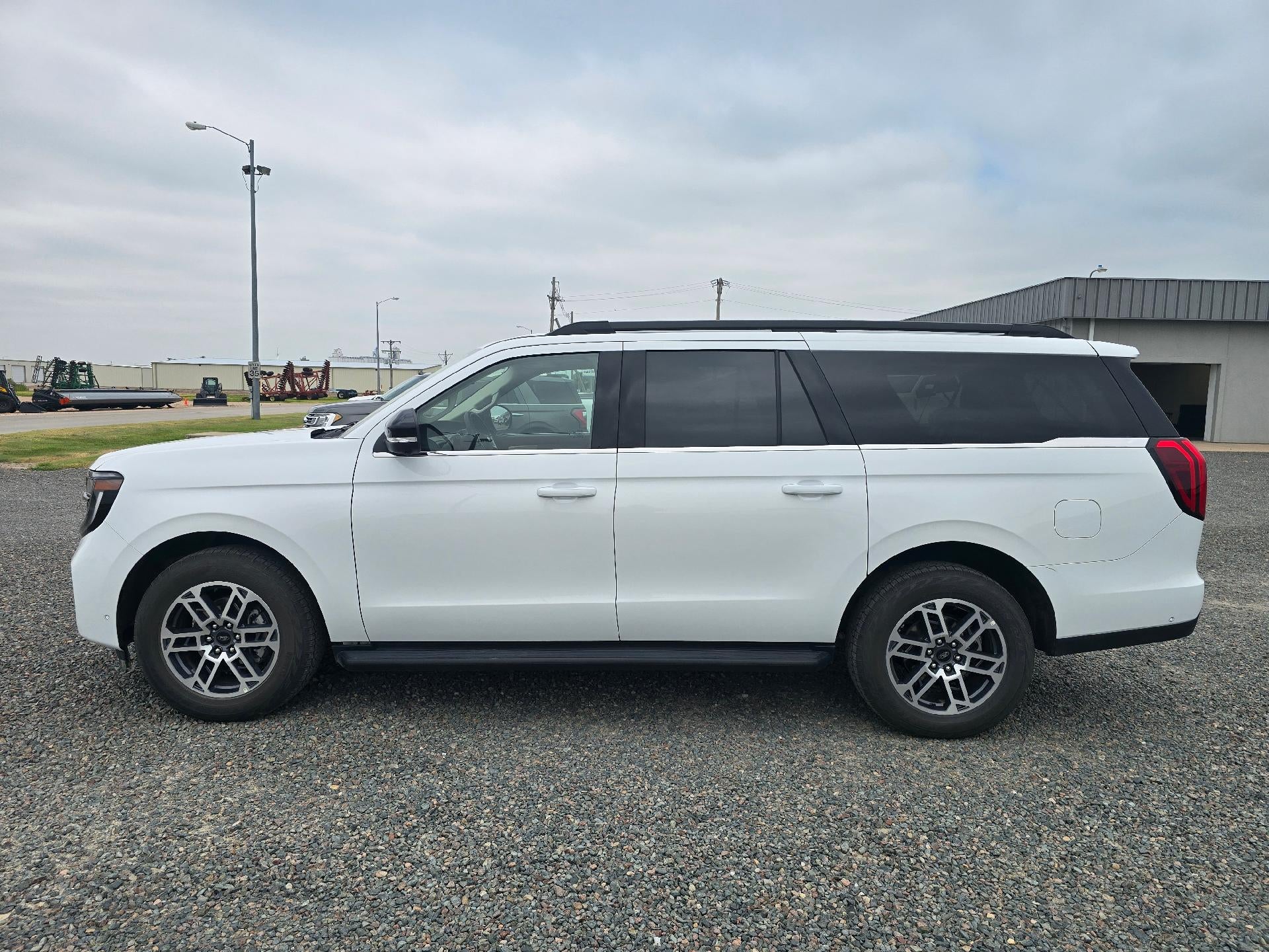 2025 Ford Expedition Max Active 4x4
